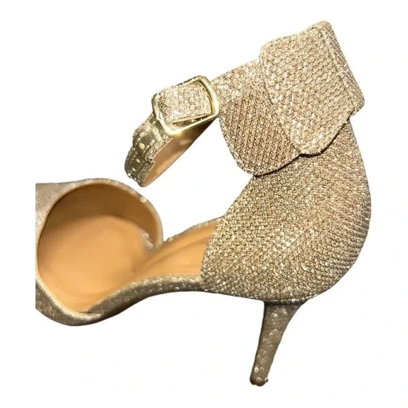 Jessica Simpson Whispie Pump heels In Gold. Brand new size 9.5 M - Picture 10 of 10